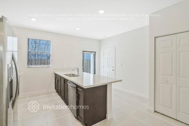 Foto del edificio - 2835 SW 16th Terrace