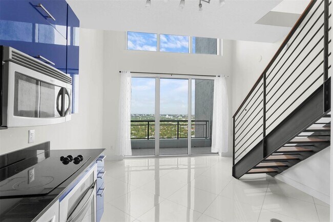 Foto del edificio - 60 SW 13th St