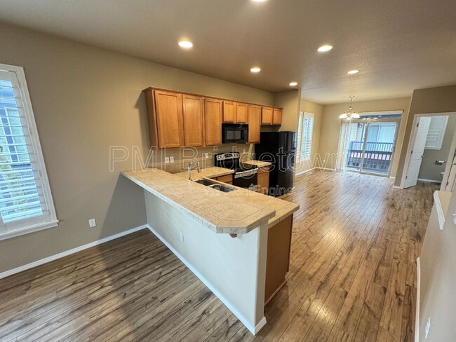 Building Photo - 1460 NE Redspire Ln