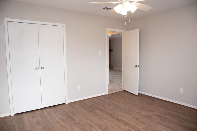 Foto del edificio - 817SS