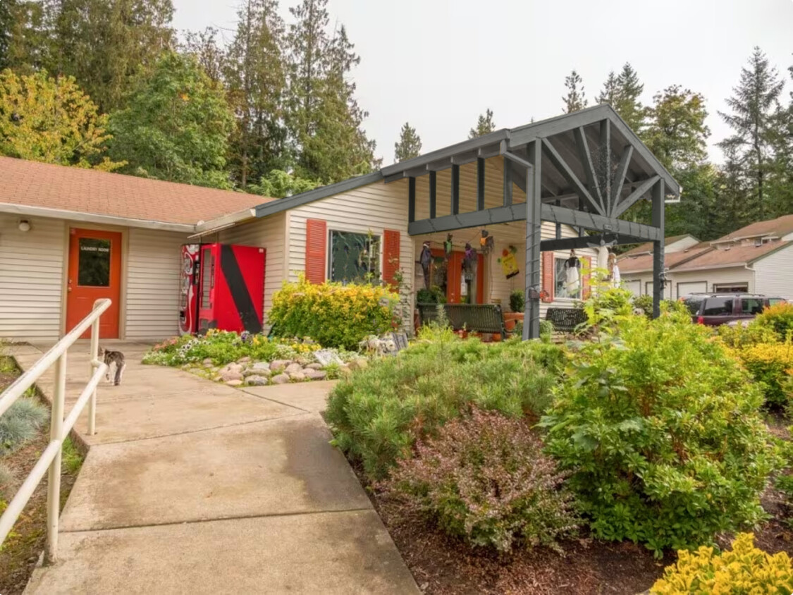 Primary Photo - Stone Creek Apartments at Oregon City