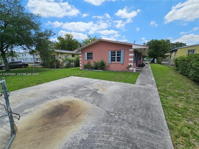 Foto del edificio - 2119 NW 64th St