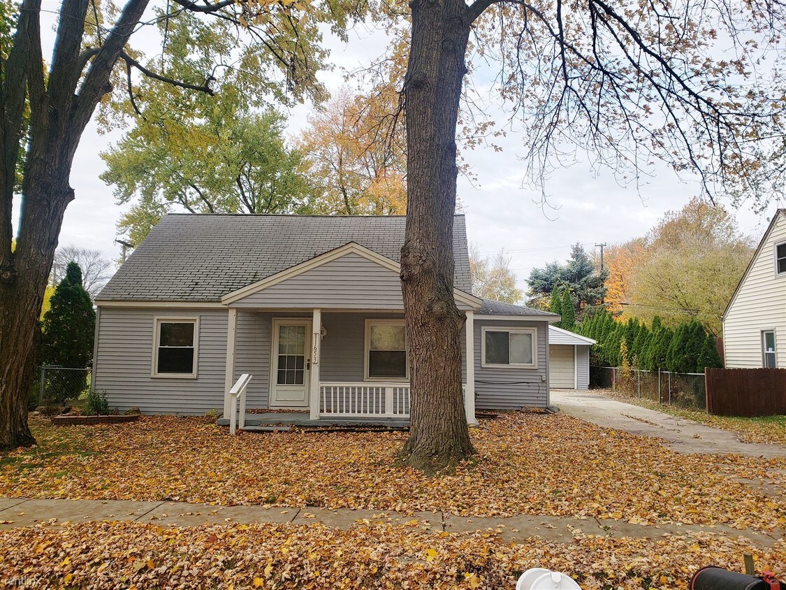 Primary Photo - 4 br, 1 bath House - 11653 Norborne