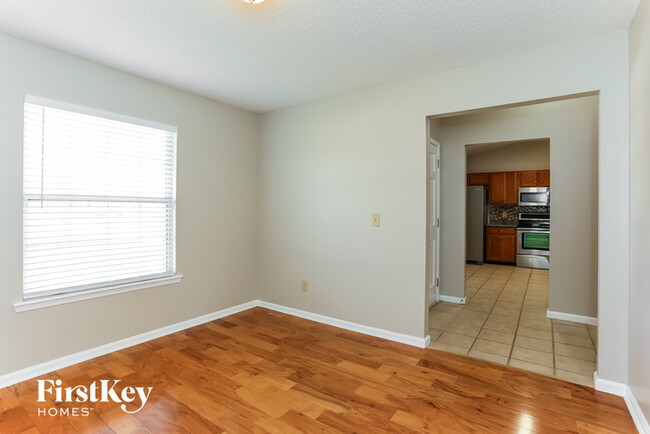Building Photo - 8047 Queensferry Lane