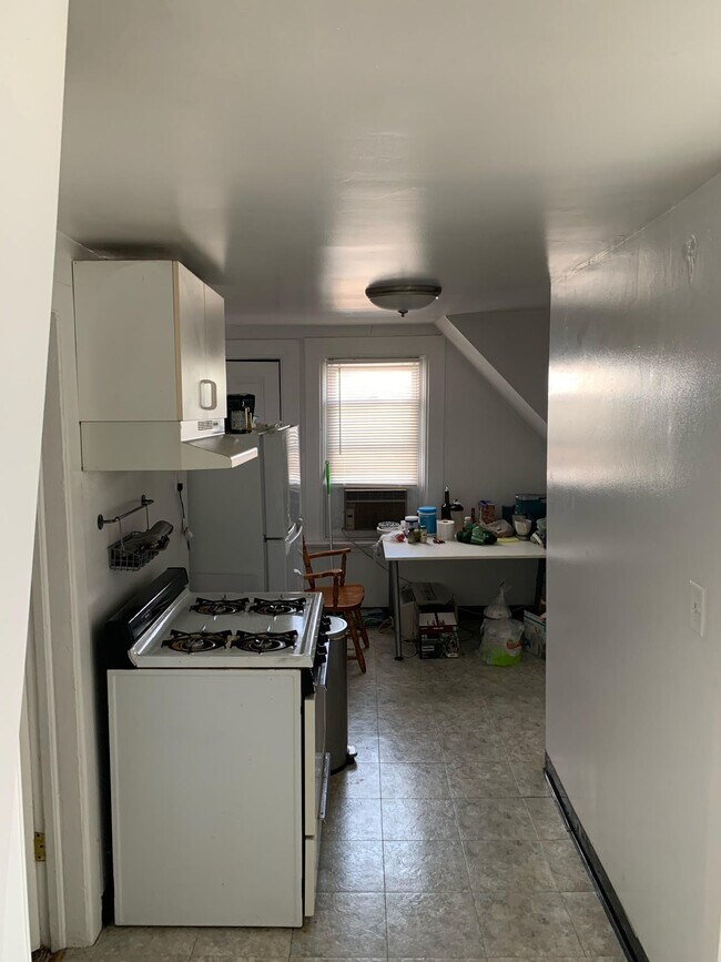 Foto del edificio - 2222 W Dickens Ave