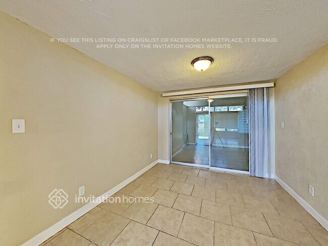 Building Photo - 3652 Prado Dr