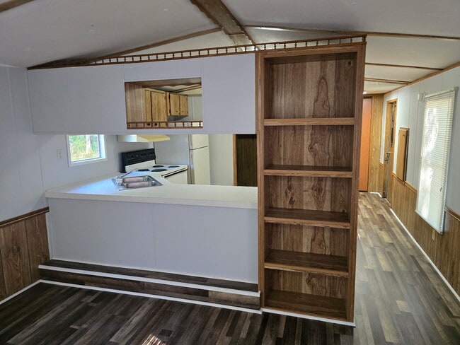 Building Photo - 236 Walnut Branch Dr