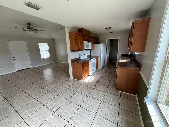 Foto del edificio - 21711 Bartlett Ln