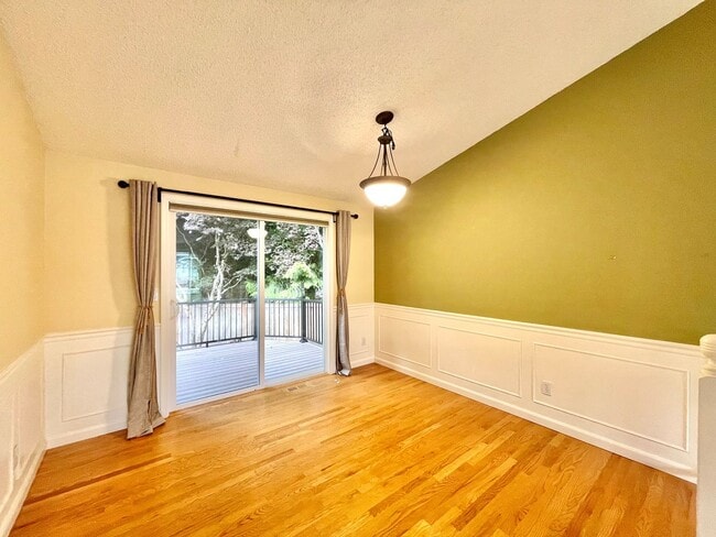 Building Photo - English Hill Gem For Rent