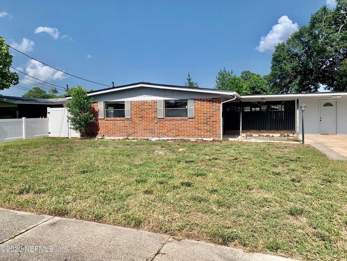 Primary Photo - 11303 Americana Ln