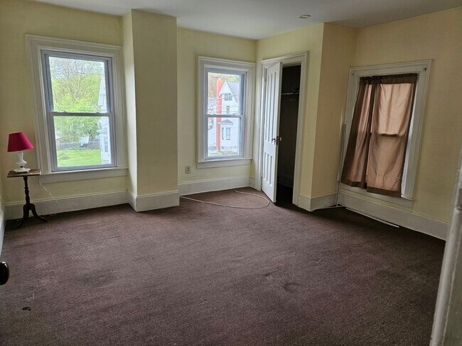 Main Bedroom - 57 Wilder Ave