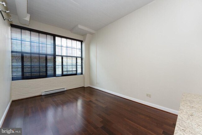 Foto del edificio - 2429-41 Locust St