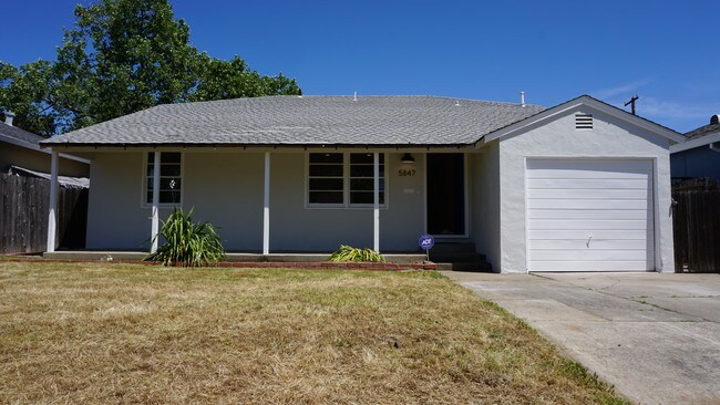 Front yard - 5847 Ortega St