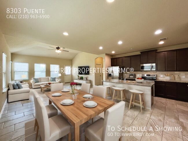 Building Photo - 8303 Puente