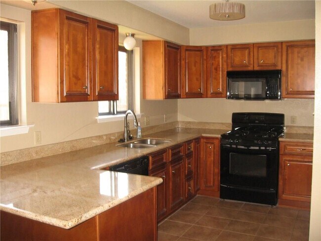 Building Photo - 3802 Leafield Dr