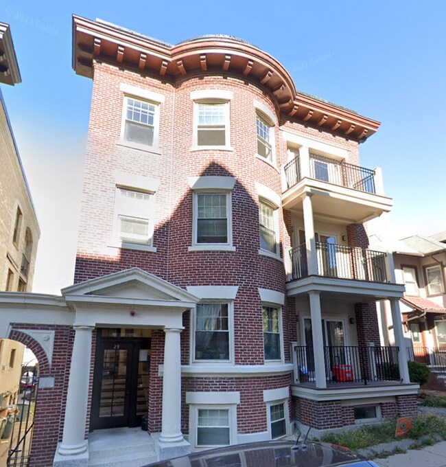 Building Photo - 29 Commonwealth Ter