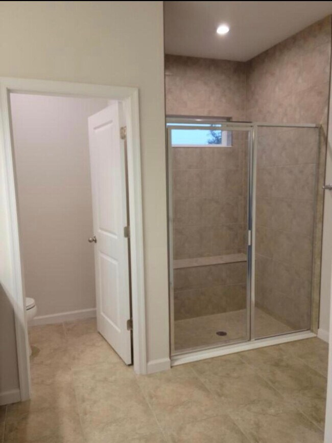 Foto del edificio - 4162 Keeson Cir
