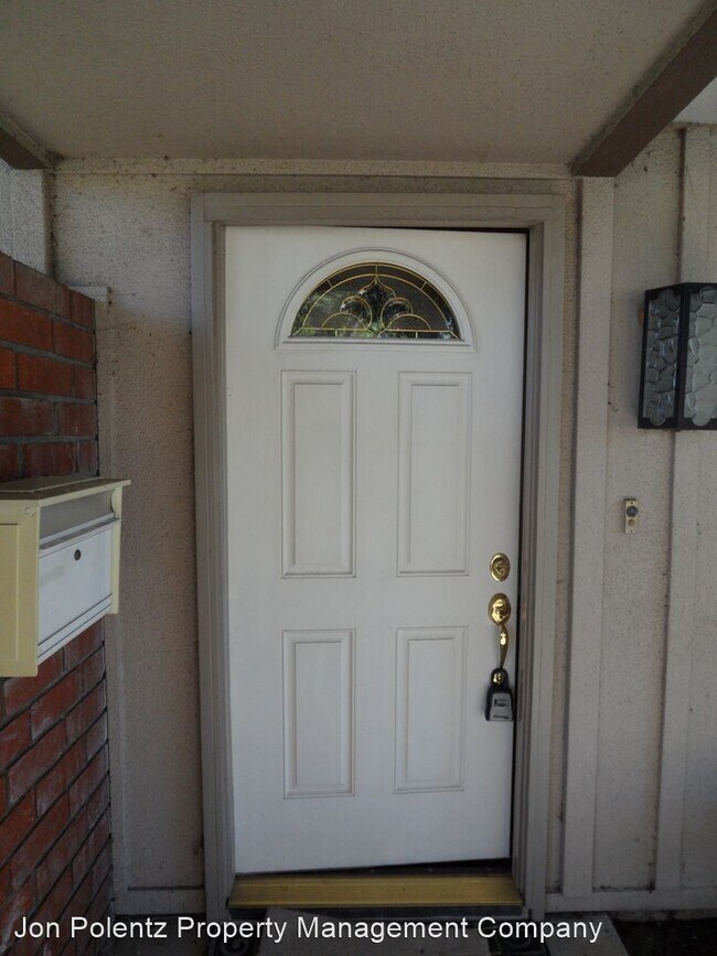 Building Photo - 2 br, 2 bath House - 3136 Via Vista #A