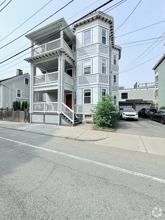 Building Photo - 58 Seaverns Ave
