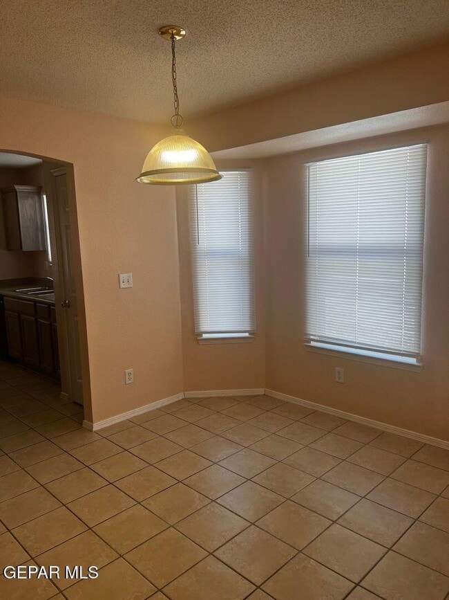 Building Photo - 14084 Tierra Leona Dr