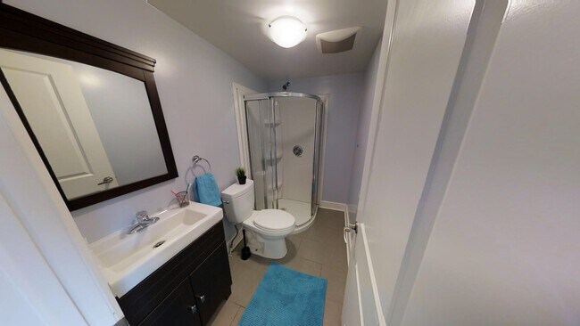 Building Photo - 5-Bedroom Basement Apartment Near Carleton University - All inclusive and Fully Furnished