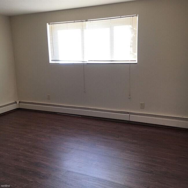 Foto del edificio - 2 br, 1 bath  - 132 Jones St Apt 5