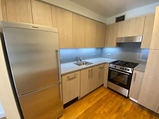 Foto del edificio - 101 W 15th St