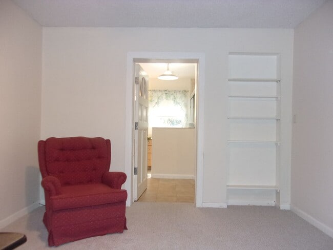 Building Photo - Adorable 2 Bedroom 1 Bath in Brooksville