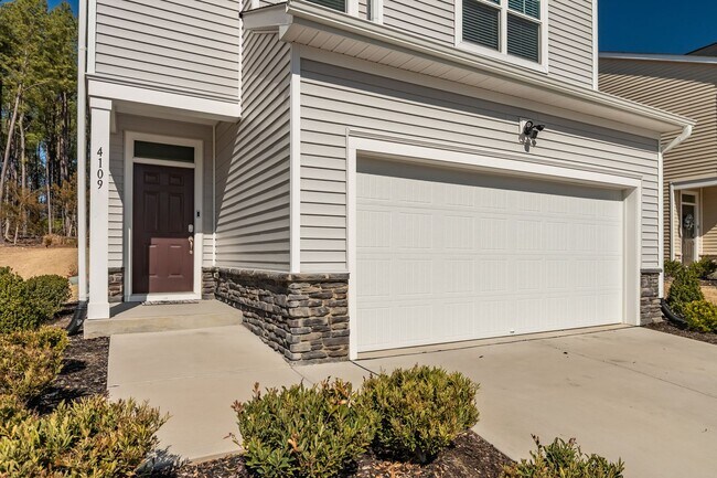 Foto del edificio - Bright, Spacious 3BR/2.5BA Home – Move-In Ready with Loft & Open Floor Plan