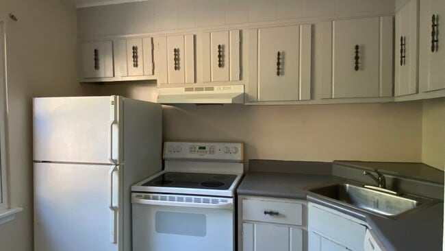 Building Photo - 1517 Lexington Ave SW