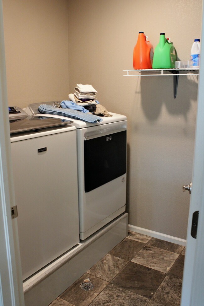 Foto del edificio - 415 3rd St