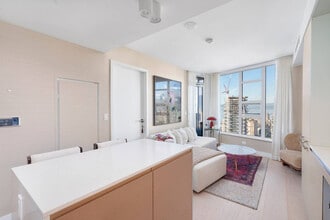 Building Photo - 1289 Hornby St