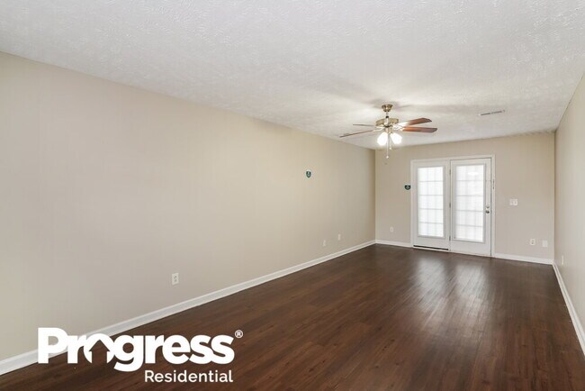 Foto del edificio - 1829 Lakewood Village Dr