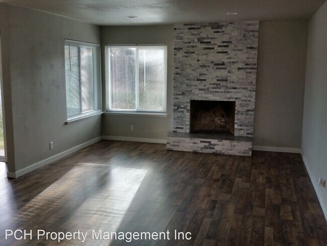 Building Photo - 4 br, 2 bath House - 4420 Fenwick Way
