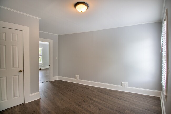 Foto del edificio - 519 Guilford Ave