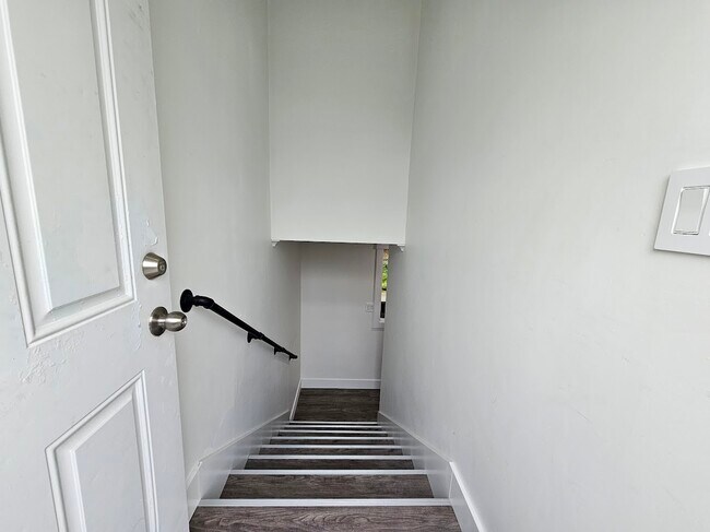 Photo du bâtiment - 33900 Mayfair Ave