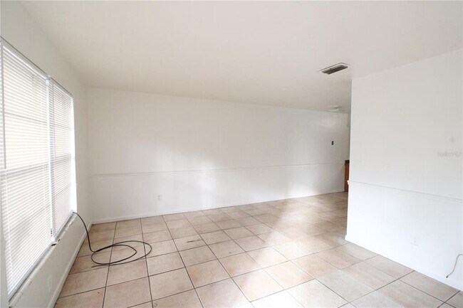 Foto del edificio - 6101 NW 23rd Terrace