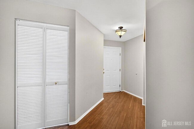 Foto del edificio - 3252 Cypress Ct
