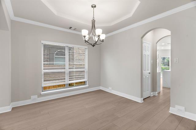 Foto del edificio - 14570 Shady Grove Ln