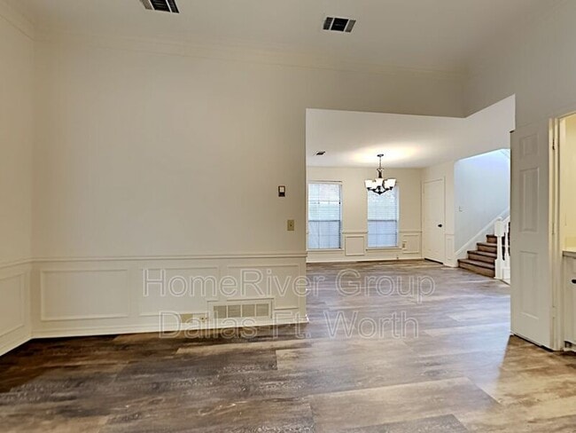 Building Photo - 3631 Hilltop Ln