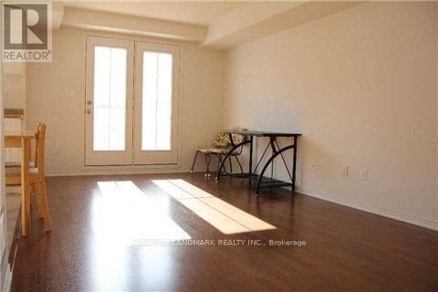 Building Photo - 2464 Post Rd