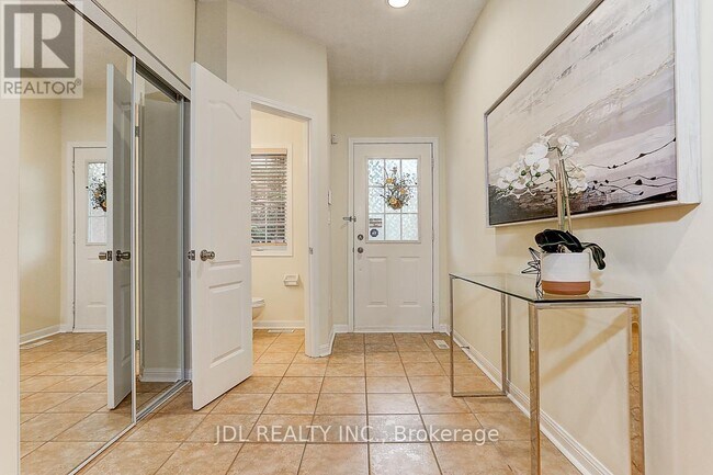 Photo du bâtiment - 14 Zermatt Way