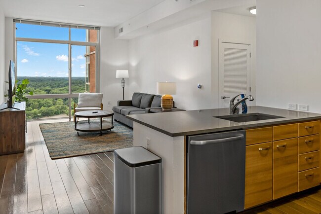 Foto del edificio - 8421 Broad St