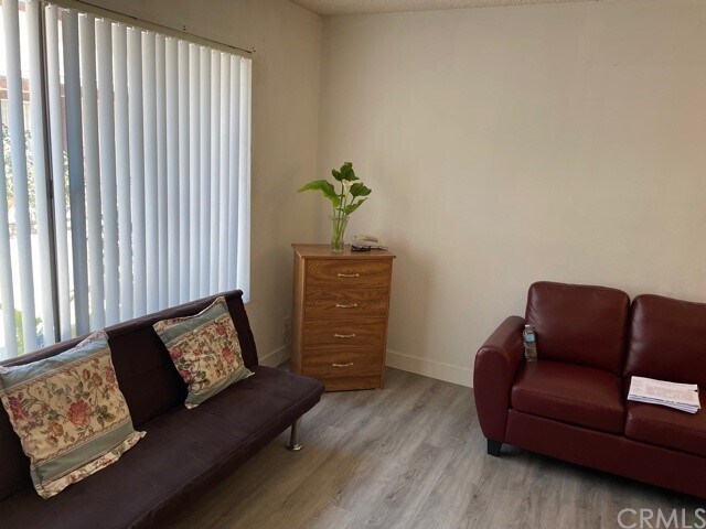 Foto del edificio - 10309 Bodger St