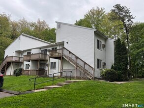 Building Photo - 1134 Hartford Turnpike