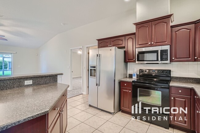 Foto del edificio - 452 Kettering Rd