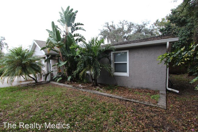 Building Photo - 4 br, 2 bath House - 2313 S Mills Ave