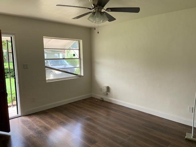 Living Room - 3907 W Pine St