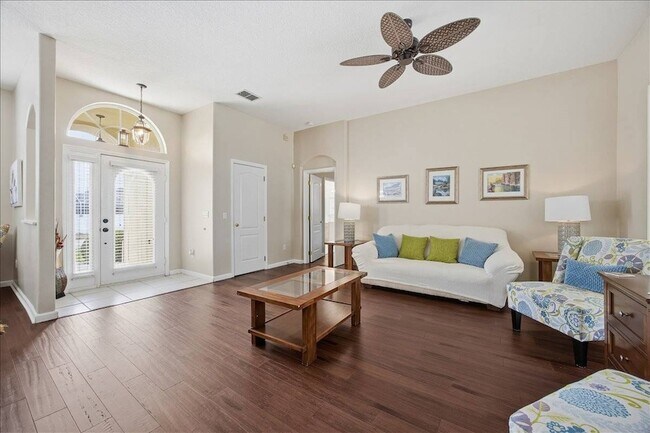 Foto del edificio - 722 Brighton Dr