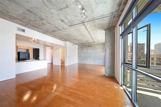 Foto del edificio - 527 Tenth Ave